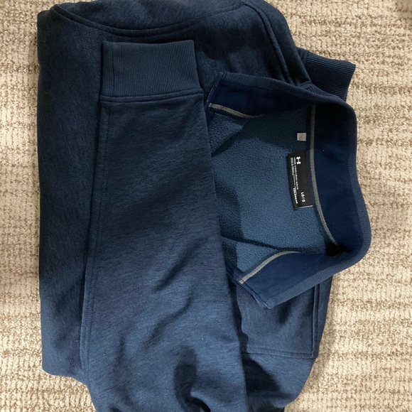 Half zip pull over Nike and under armour. 25 each - Picture 7 of 9